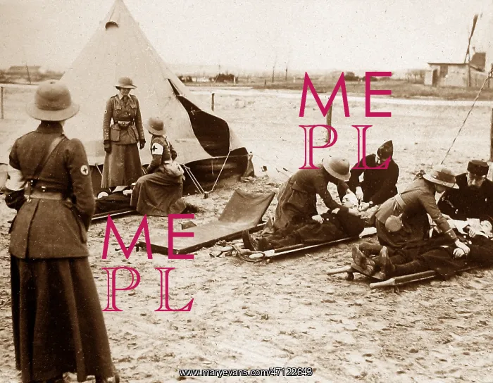  : The First Aid Nursing Yeomanry behind the front line in WW1