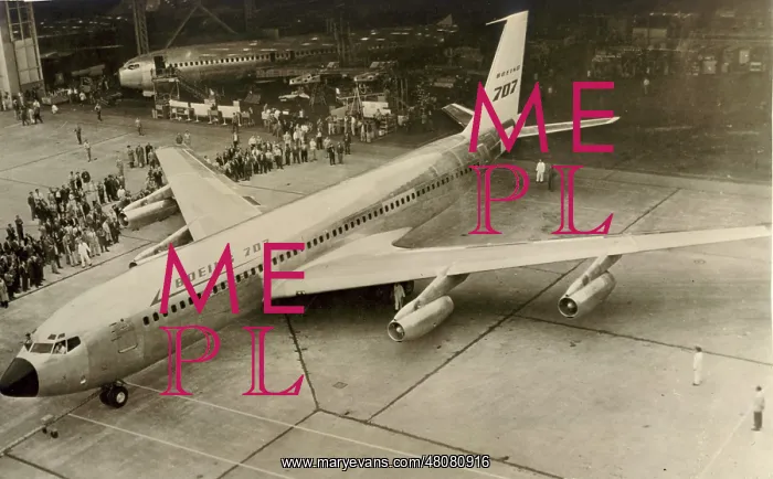 : The first Boeing 707-121 N708PA is rolled out : The first Boeing 707-121 N708PA is rolled out