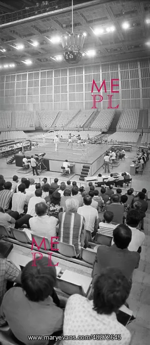 : First boxing bouts at Olimpiyskiy Sport Complex : First boxing bouts at Olimpiyskiy Sport Complex