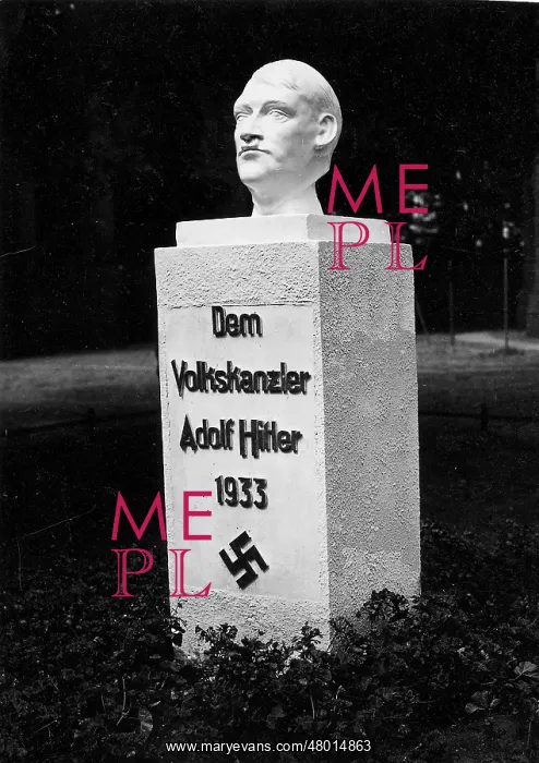 : First bust of Hitler in the plants at the water tower in Ber : First bust of Hitler in the plants at the water tower in Ber