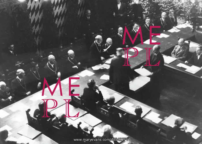 : The first city council meeting in Munich after : The first city council meeting in Munich after