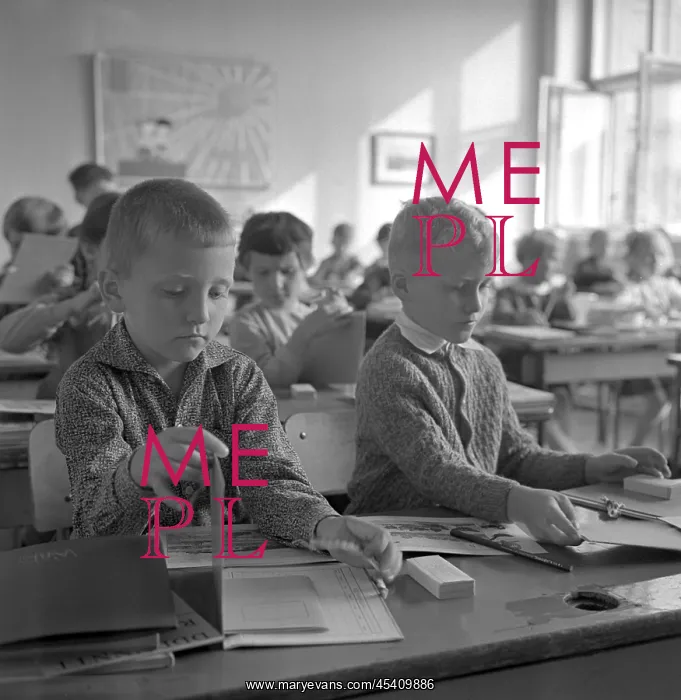 : First day of school - class - beginners : First day of school - class - beginners