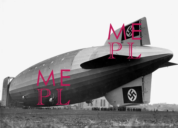 : The first flight of the Zeppelin airship Hindenburg (LZ 12 : The first flight of the Zeppelin airship Hindenburg (LZ 12