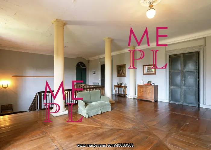 : First floor, Chateau de Castelmore, Lupiac, Gers, Occitania : First floor, Chateau de Castelmore, Lupiac, Gers, Occitania