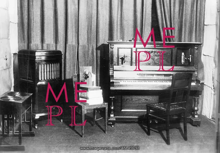 : First German radio studio : First German radio studio