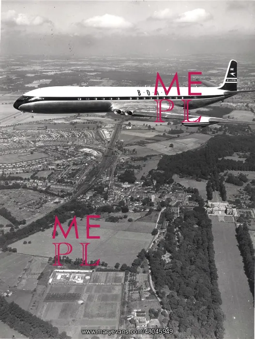: The first de Havilland DH106 Comet 4 G-APDA of BOAC : The first de Havilland DH106 Comet 4 G-APDA of BOAC