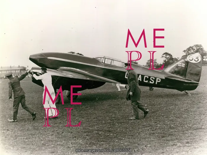: The first de Havilland DH88 Comet G-ACSP Black Magic : The first de Havilland DH88 Comet G-ACSP Black Magic