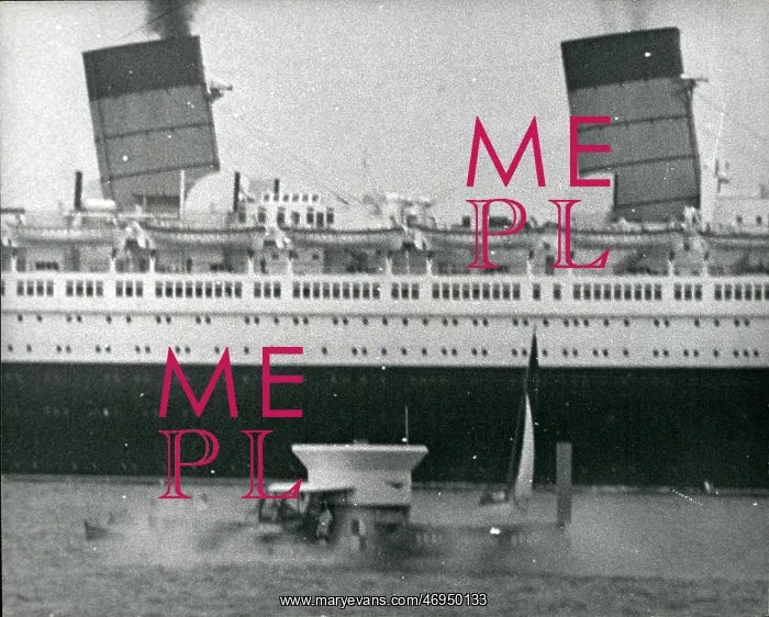 : First hovercraft and liner Queen Mary : First hovercraft and liner Queen Mary