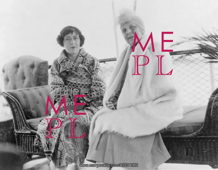 : First Lady Florence Harding (1860-1924), ? : First Lady Florence Harding (1860-1924), ?