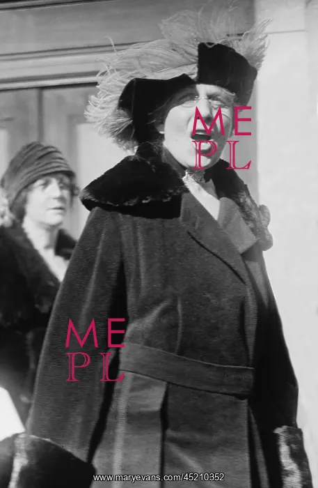 : First Lady Florence Harding (1860-1924), ? : First Lady Florence Harding (1860-1924), ?