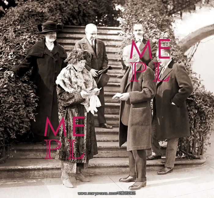 : First Lady Florence Harding and Treasury ? : First Lady Florence Harding and Treasury ?