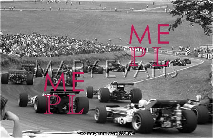 : First lap, Druid's Hill, Brands Hatch, England : First lap, Druid's Hill, Brands Hatch, England
