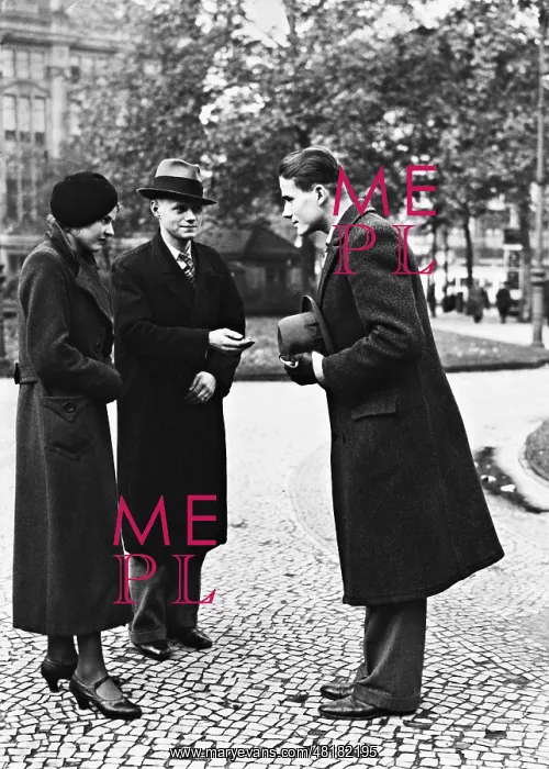 : First meeting, 1934 : First meeting, 1934