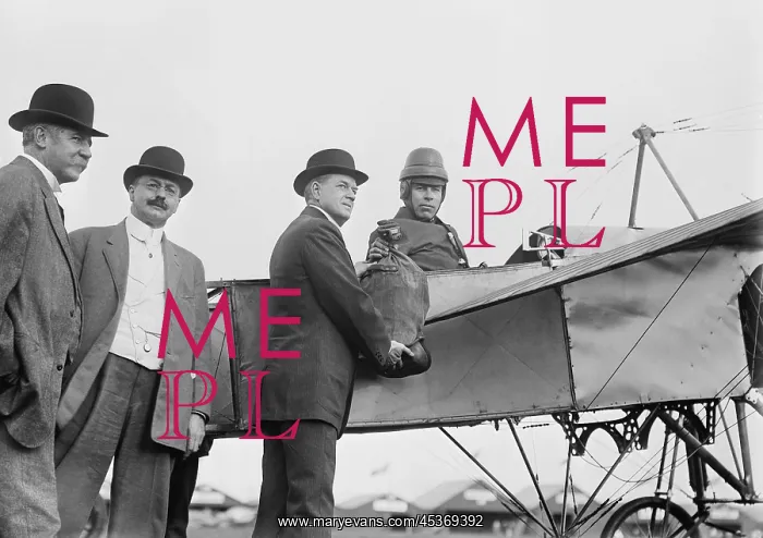 : The first official airmail flight in the US : The first official airmail flight in the US