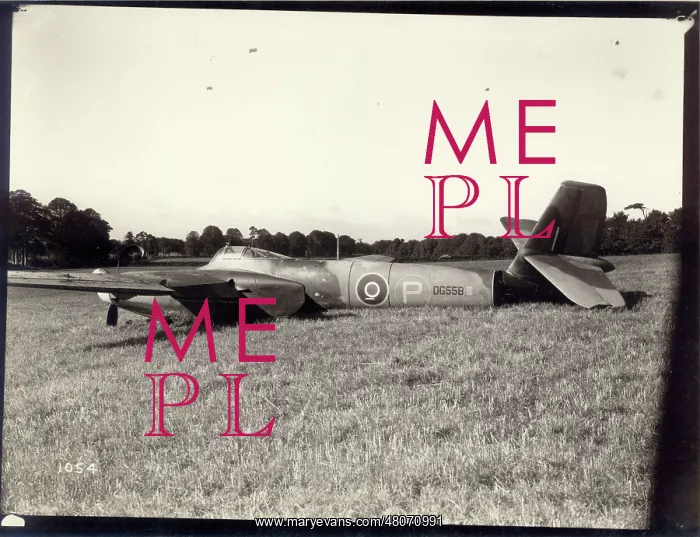 : First prototype Westland Welkin, DG558 / G : First prototype Westland Welkin, DG558 / G