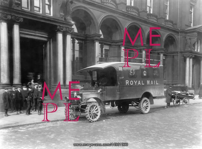 : First Royal Mail motor van : First Royal Mail motor van