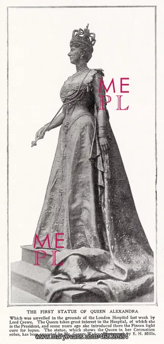 : First Statue of Queen Alexandra 1908 : First Statue of Queen Alexandra 1908