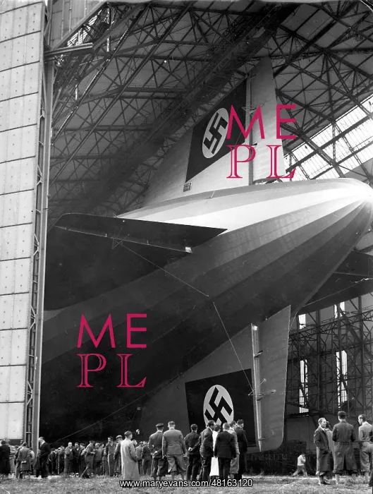 : The first test flight of the Zeppelin airship Hindenburg ( : The first test flight of the Zeppelin airship Hindenburg (