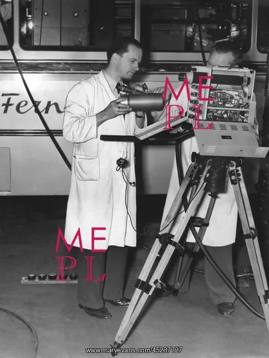 : First TV transmitter mobile : First TV transmitter mobile