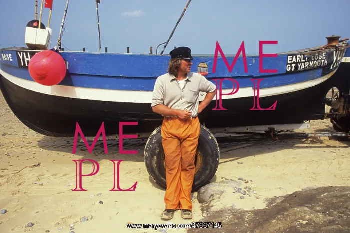 : Fisherman waits for tide, Happisburgh, Norfolk : Fisherman waits for tide, Happisburgh, Norfolk