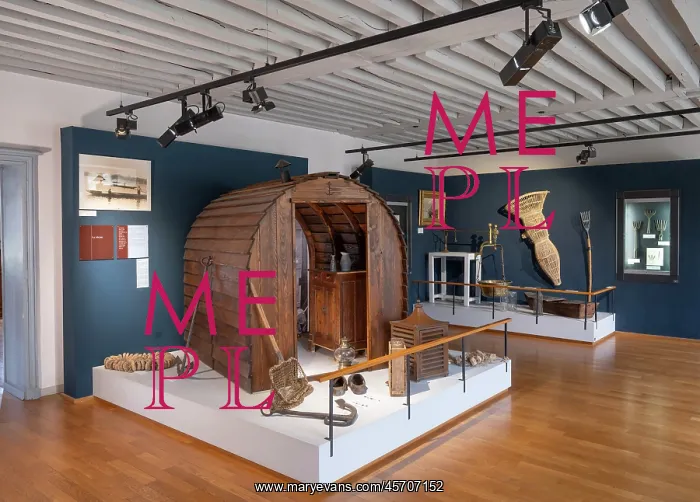 : Fisherman's cabin, Musee de la Marine de Loire : Fisherman's cabin, Musee de la Marine de Loire
