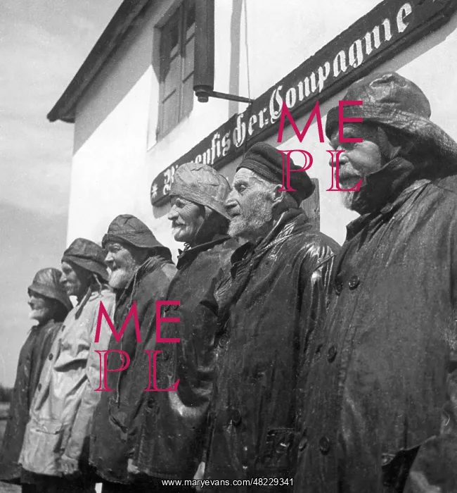  : Fishermen at Hiddensee, 1935