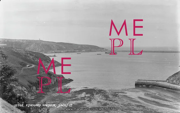: Fishguard Harbour : Fishguard Harbour