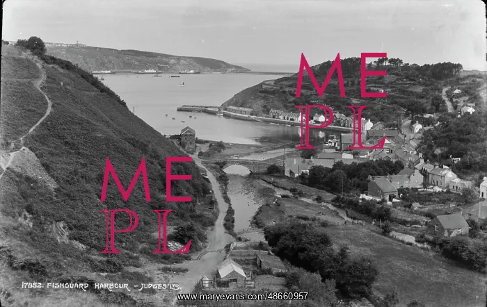 : Fishguard Harbour : Fishguard Harbour
