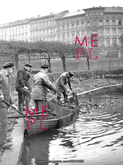 : Fishing in Berlin, 1936 : Fishing in Berlin, 1936