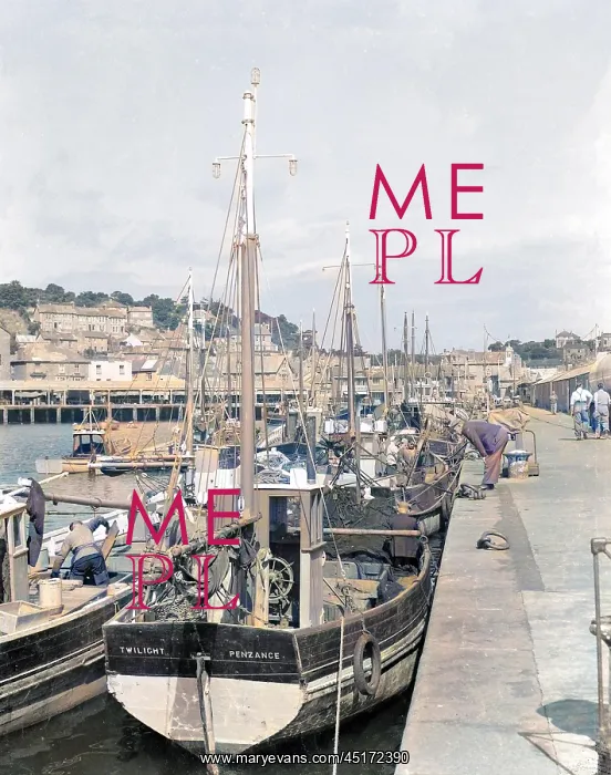 : Fishing boats in Newlyn Harbour, Cornwall : Fishing boats in Newlyn Harbour, Cornwall