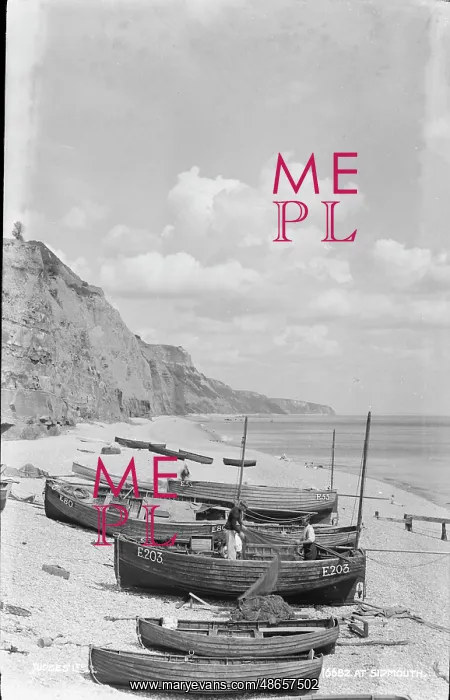: Fishing Boats at Sidmouth : Fishing Boats at Sidmouth