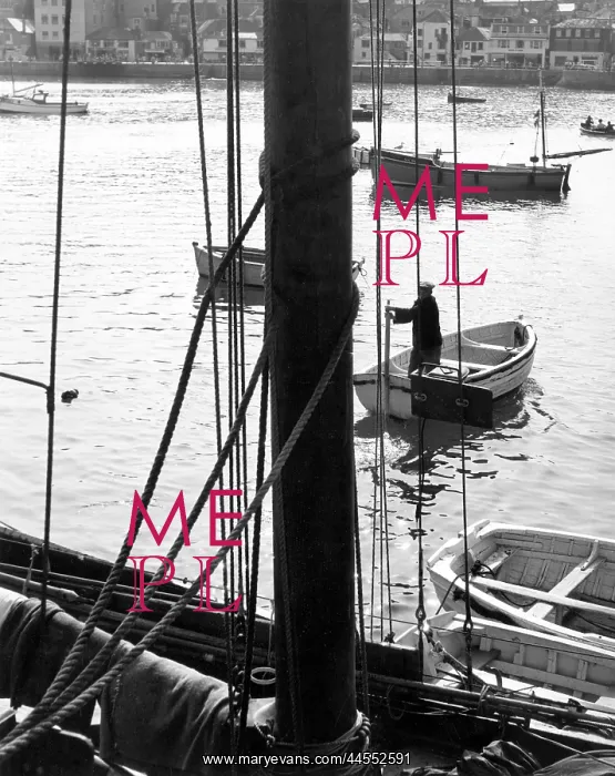  : FISHING HARBOUR