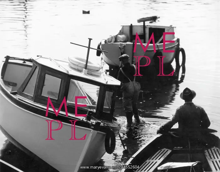  : FISHING HARBOUR