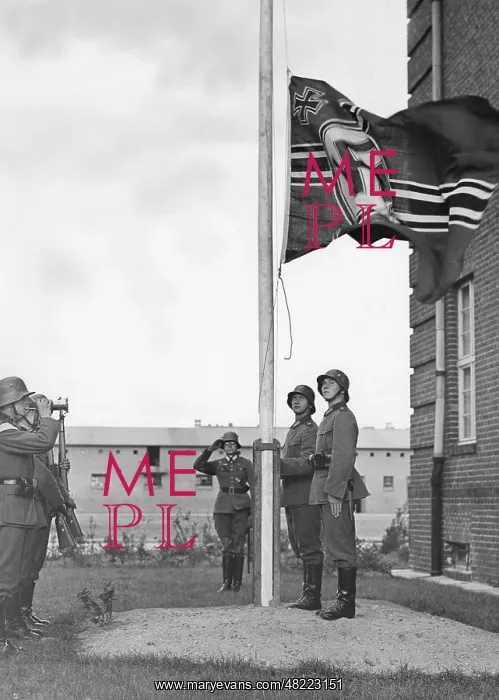 : Flag hoisting at the Infantry Regiment 67 in Berlin-Span : Flag hoisting at the Infantry Regiment 67 in Berlin-Span