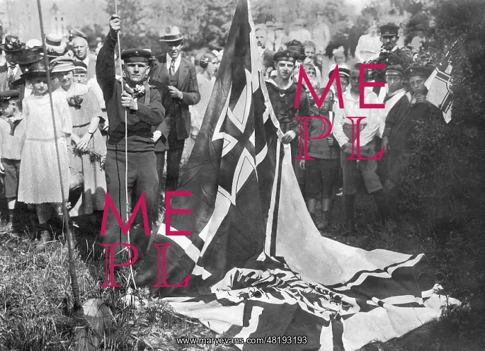 : Flag hoisting after the plebiscite in Schleswig, 1920 : Flag hoisting after the plebiscite in Schleswig, 1920