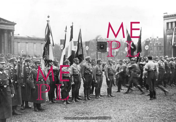 : Flag presentation, 1933 : Flag presentation, 1933
