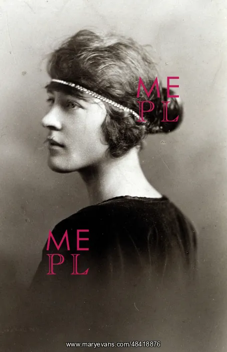  : Flapper of the 1920s
