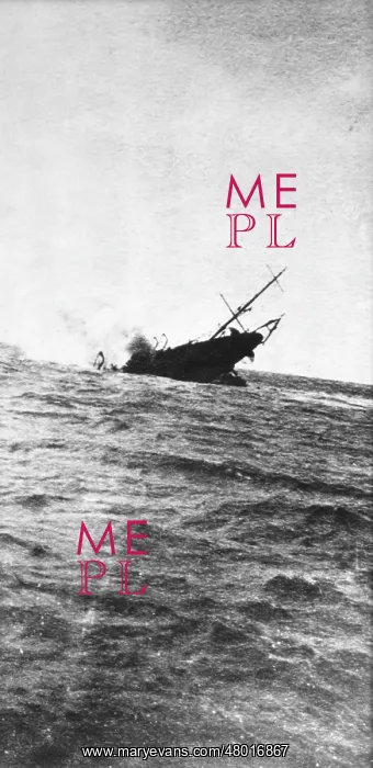 : Fleet Minesweeper sinking after striking a mine, WW1 : Fleet Minesweeper sinking after striking a mine, WW1