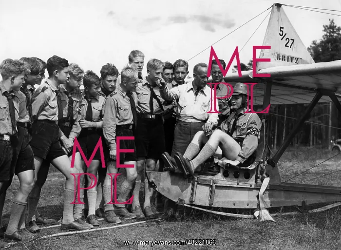  : Flieger- HJ at the launch of a glider in Perleberg, 1939
