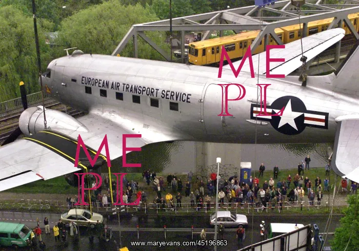 : Last flight of a Raisin Bomber : Last flight of a Raisin Bomber