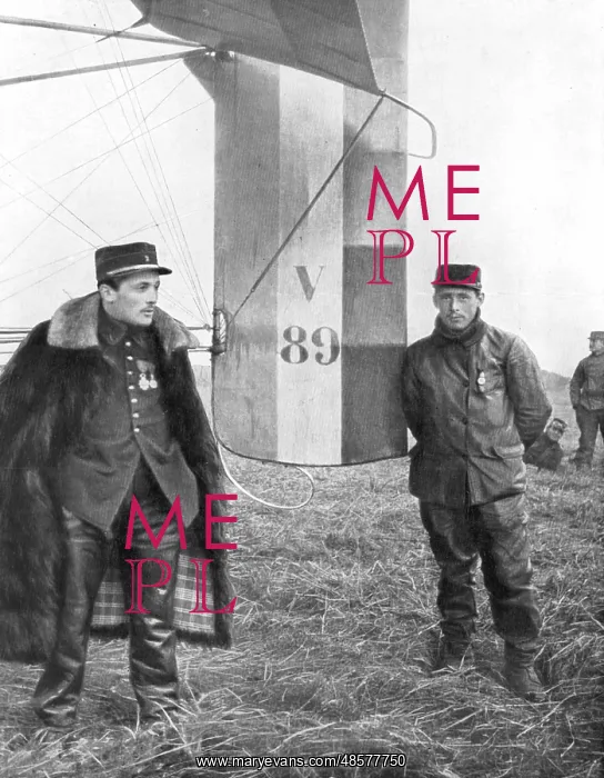 : Flight-Sergeant Frantz and his mechanic Guenault : Flight-Sergeant Frantz and his mechanic Guenault