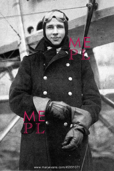  : Flight Sub-Lieutenant R.A.J. Warneford, R.N