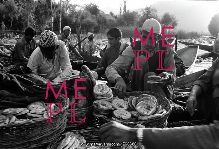 : Floating bread market, Kashmir : Floating bread market, Kashmir