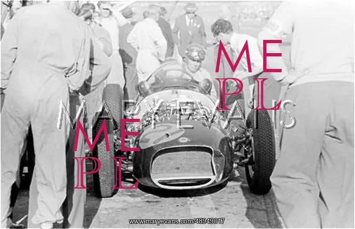 : Flockhart in BRM V16, Snetterton, England : Flockhart in BRM V16, Snetterton, England