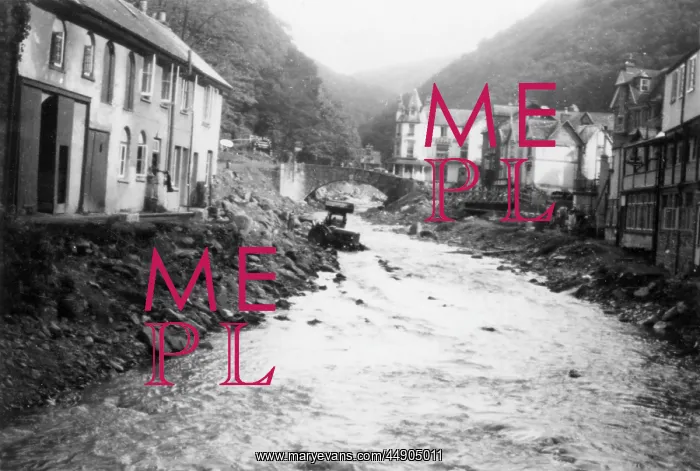 : Flooding at Lynmouth, Devon : Flooding at Lynmouth, Devon