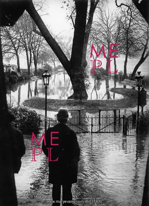 : Flooding in Paris : Flooding in Paris