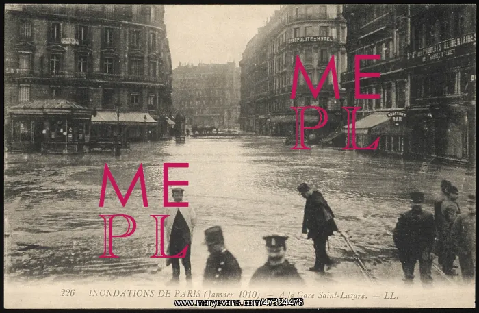 : FLOODING IN PARIS : FLOODING IN PARIS