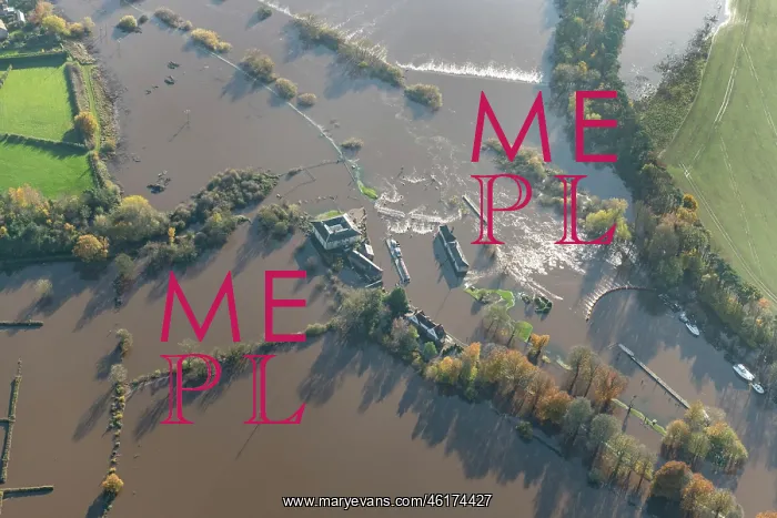 : Flooding on the River Ouse at Naburn Lock, York : Flooding on the River Ouse at Naburn Lock, York
