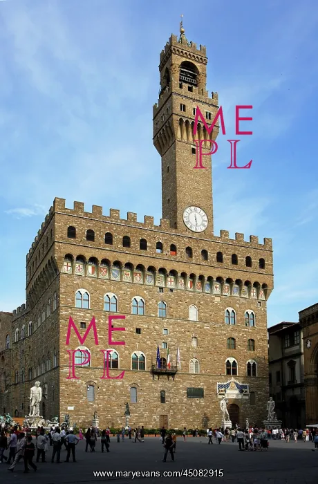 : Florence. Low angle view of Palazzo Vecchio, Piazza della Signoria : Florence. Low angle view of Palazzo Vecchio, Piazza della Signoria