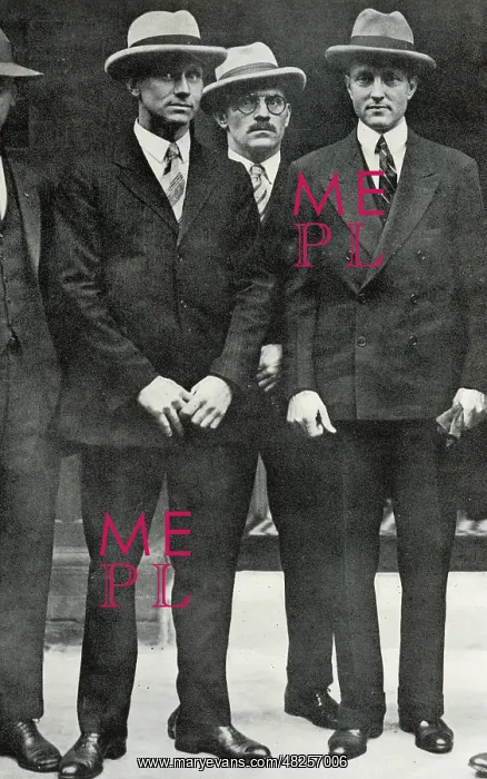 : Floyd Bennett, left, with Admiral Richard E. Byrd, U.S. Navy : Floyd Bennett, left, with Admiral Richard E. Byrd, U.S. Navy